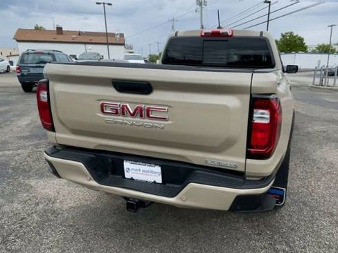 Used 2023 GMC Canyon Elevation w/ Convenience Package AWD/4WD image 9