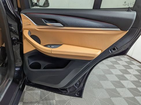 Certified 2022 BMW X3 xDrive30i w/ M Sport Package 2 image 40