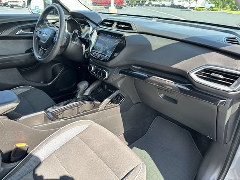 Used 2021 Chevrolet TrailBlazer LT w/ Convenience Package AWD/4WD image 15
