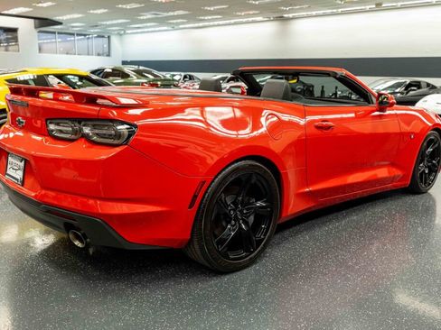 Used 2020 Chevrolet Camaro SS image 5
