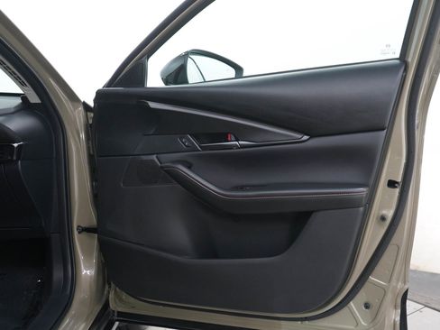 Used 2025 MAZDA CX-30 Carbon AWD/4WD image 9