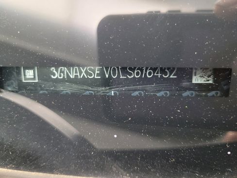 Used 2020 Chevrolet Equinox LS AWD/4WD image 33