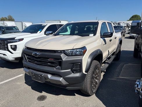 Used 2026 Chevrolet Colorado Trail Boss AWD/4WD image 1