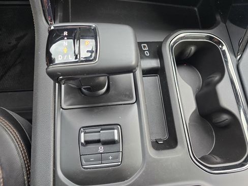 Used 2023 GMC Sierra 1500 AT4 w/ AT4 Preferred Package image 23