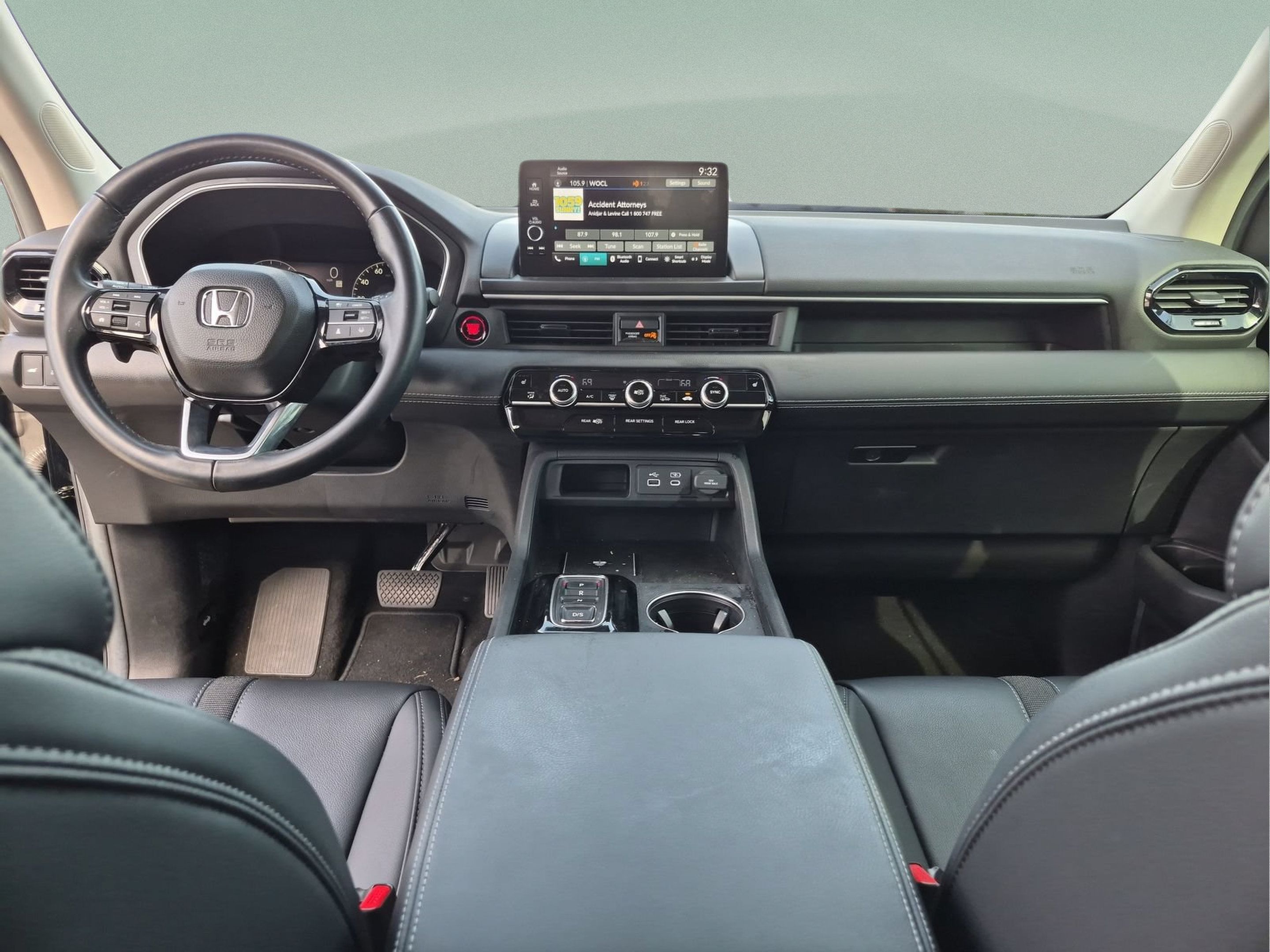 Used 2025 Honda Pilot EX-L image 26