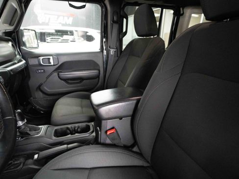 Used 2018 Jeep Wrangler Unlimited Sport S image 10