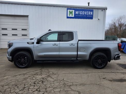 Used 2023 GMC Sierra 1500 Elevation image 2