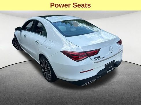Used 2022 Mercedes-Benz CLA 250 4MATIC image 7