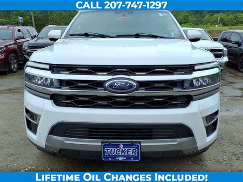 Used 2024 Ford Expedition Limited AWD/4WD image 2