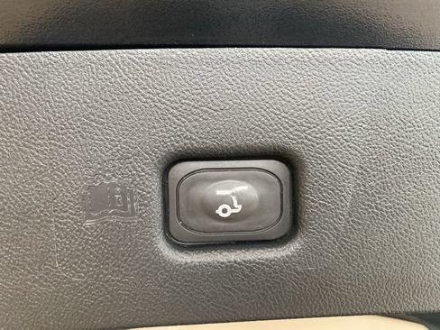Used 2022 Lincoln Nautilus Reserve AWD/4WD image 8