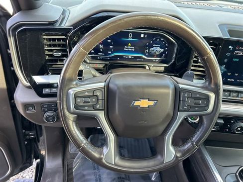 Used 2022 Chevrolet Silverado 1500 LTZ w/ LTZ Premium Package image 13