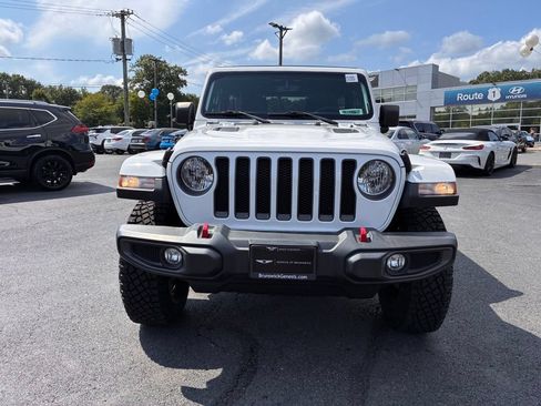 Used 2022 Jeep Wrangler Unlimited Rubicon AWD/4WD image 2