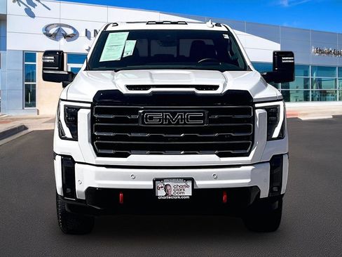 Used 2025 GMC Sierra 2500 AT4 w/ AT4 Premium Plus Package AWD/4WD image 3