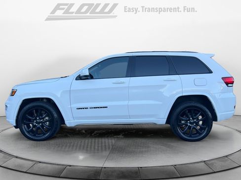 Used 2020 Jeep Grand Cherokee Altitude image 5