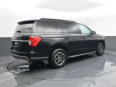 Used 2023 Ford Expedition XLT AWD/4WD image 25