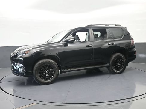 Used 2023 Lexus GX 460 w/ Black Line Special Edition AWD/4WD image 2