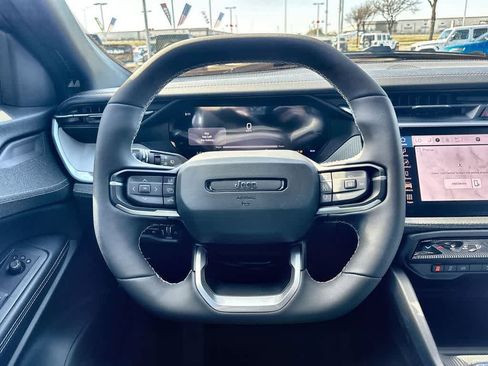 New 2026 Jeep Cherokee Laredo image 19