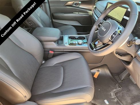 New 2026 Kia Carnival SX w/ SX Dark Edition Package image 31