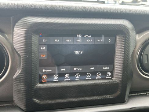 Used 2023 Jeep Wrangler Unlimited Sport AWD/4WD image 13