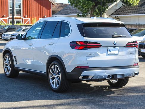 New 2026 BMW X5 xDrive40i image 4