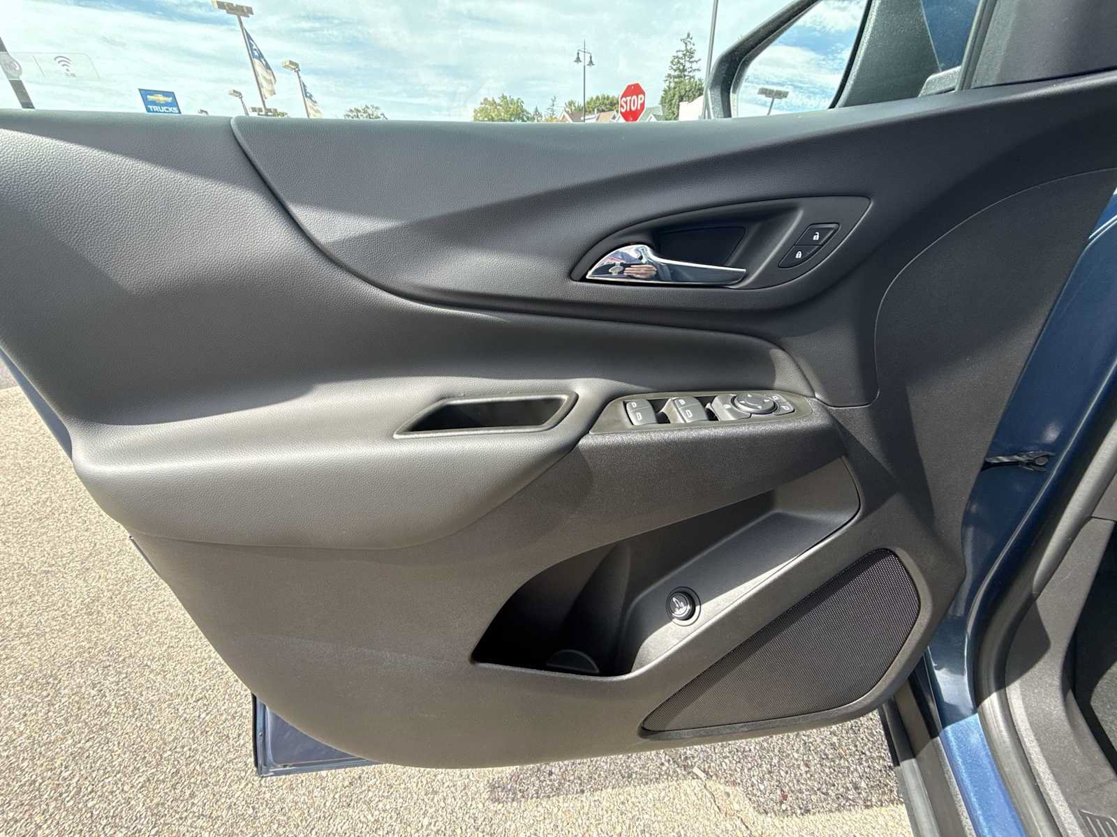 Certified 2024 Chevrolet Equinox LT FWD image 21