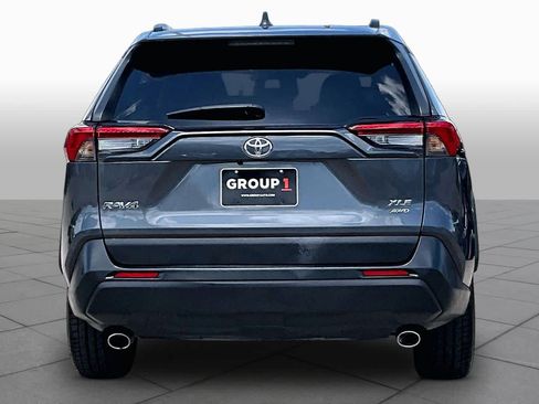 Used 2021 Toyota RAV4 XLE Premium AWD/4WD image 5