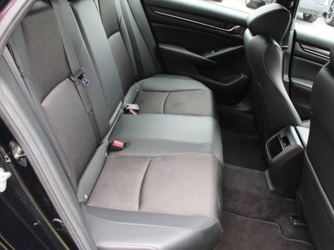 Used 2022 Honda Accord Sport image 18