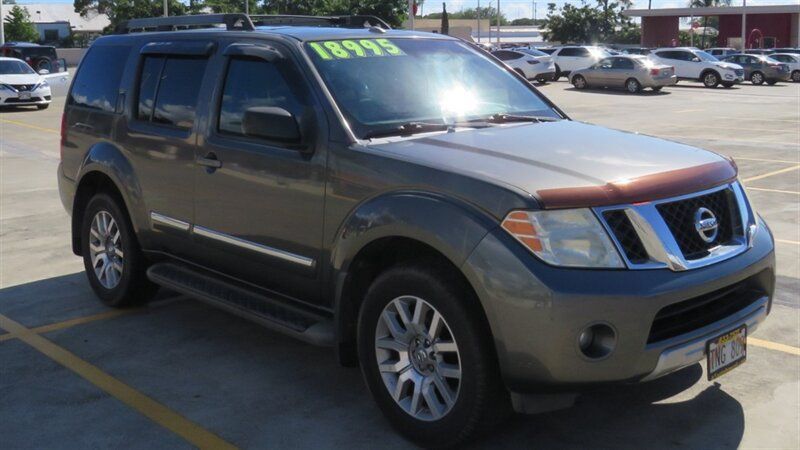 Used 2008 Nissan Pathfinder LE RWD image 4