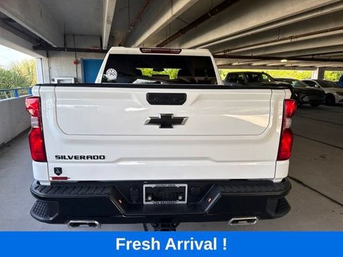 Used 2024 Chevrolet Silverado 1500 Custom Trail Boss AWD/4WD image 17