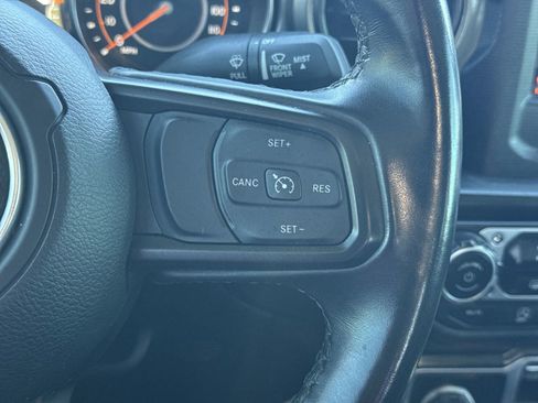 Used 2022 Jeep Gladiator Sport image 20