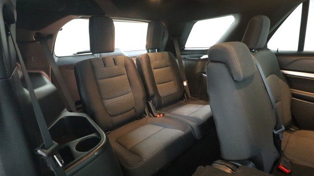 Used 2018 Ford Explorer XLT w/ Equipment Group 201A AWD/4WD image 12