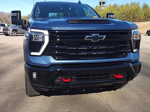 Used 2026 Chevrolet Silverado 2500 LT w/ Trail Boss Package image 2