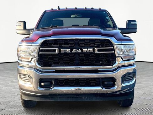 Used 2024 RAM 3500 Tradesman w/ Chrome Appearance Group image 3