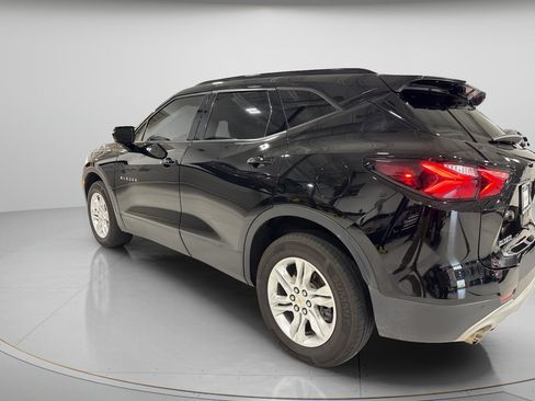 Used 2021 Chevrolet Blazer LT FWD image 3