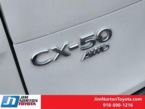 Used 2025 MAZDA CX-50 AWD 2.5 S w/ Preferred Package image 12