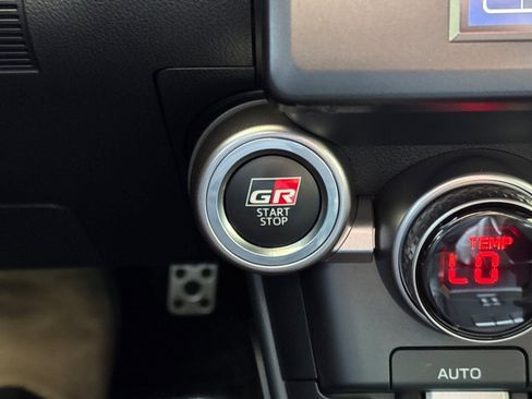 Used 2024 Toyota GR86 Premium RWD image 27