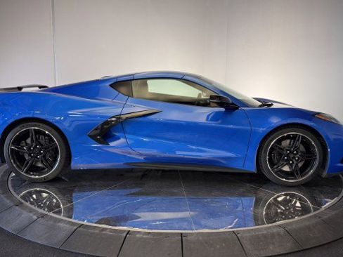 Used 2024 Chevrolet Corvette Stingray Premium Cpe w/ Z51 Performance Package image 29