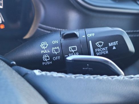 New 2025 Jeep Grand Cherokee L Laredo w/ Luxury Tech Group I image 22