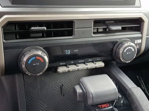 Used 2024 Toyota Tacoma TRD Off-Road AWD/4WD image 17