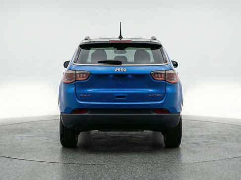 Used 2025 Jeep Compass Limited AWD/4WD image 7