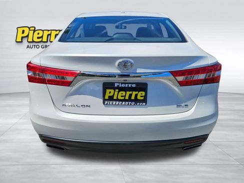 Used 2015 Toyota Avalon XLE Touring FWD image 5