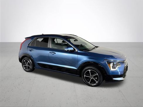 Certified 2023 Kia Niro FWD image 5
