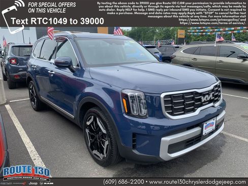 Used 2024 Kia Telluride S w/ S Sunroof Package AWD/4WD image 1