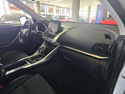 Used 2024 Mitsubishi Eclipse Cross SE image 13