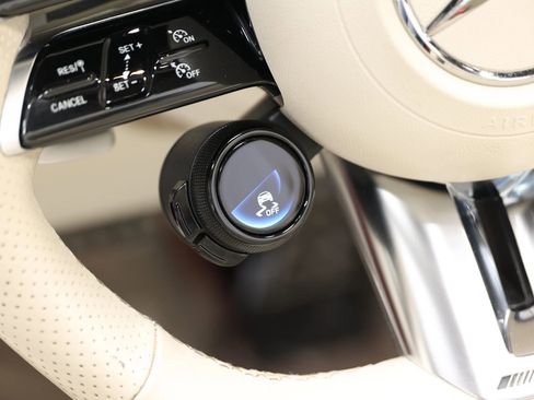 Used 2022 Mercedes-Benz SL 55 AMG 4MATIC image 29