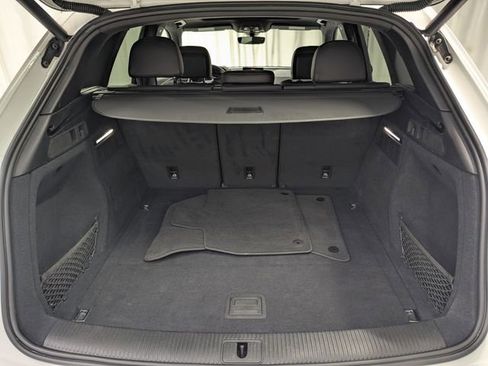 Used 2020 Audi Q5 2.0T Premium w/ Titanium Sport Package image 27