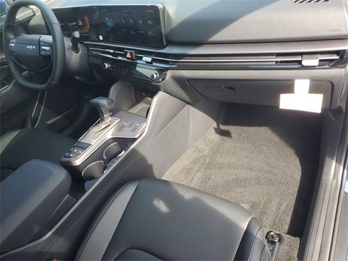 New 2026 Kia Sportage EX w/ EX Panorama Roof Package image 11