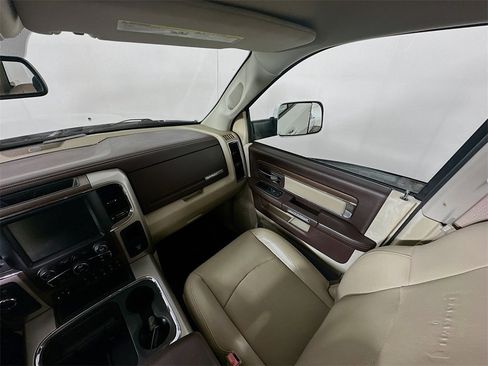 Used 2017 RAM 2500 Laramie image 11