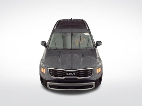 Used 2025 Kia Telluride S FWD image 8