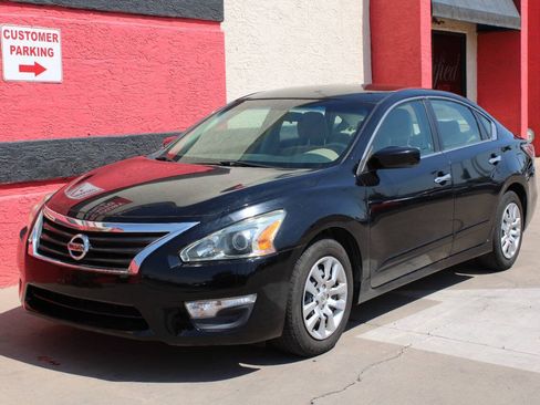 Used 2014 Nissan Altima 2.5 S FWD image 4